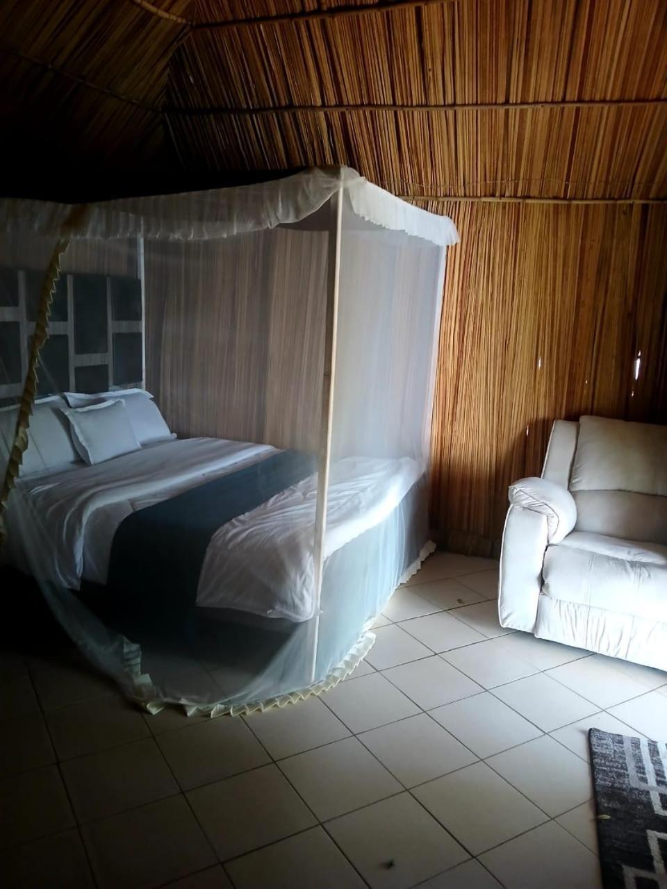 Ches Bay Resort Nangina Eksteriør bilde