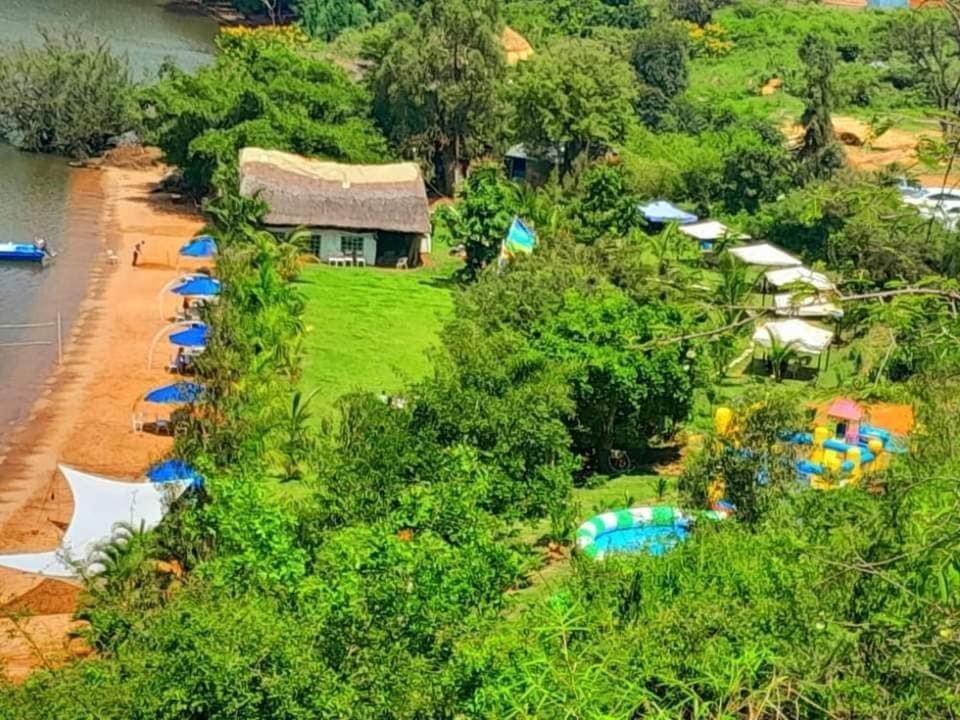 Ches Bay Resort Nangina Eksteriør bilde